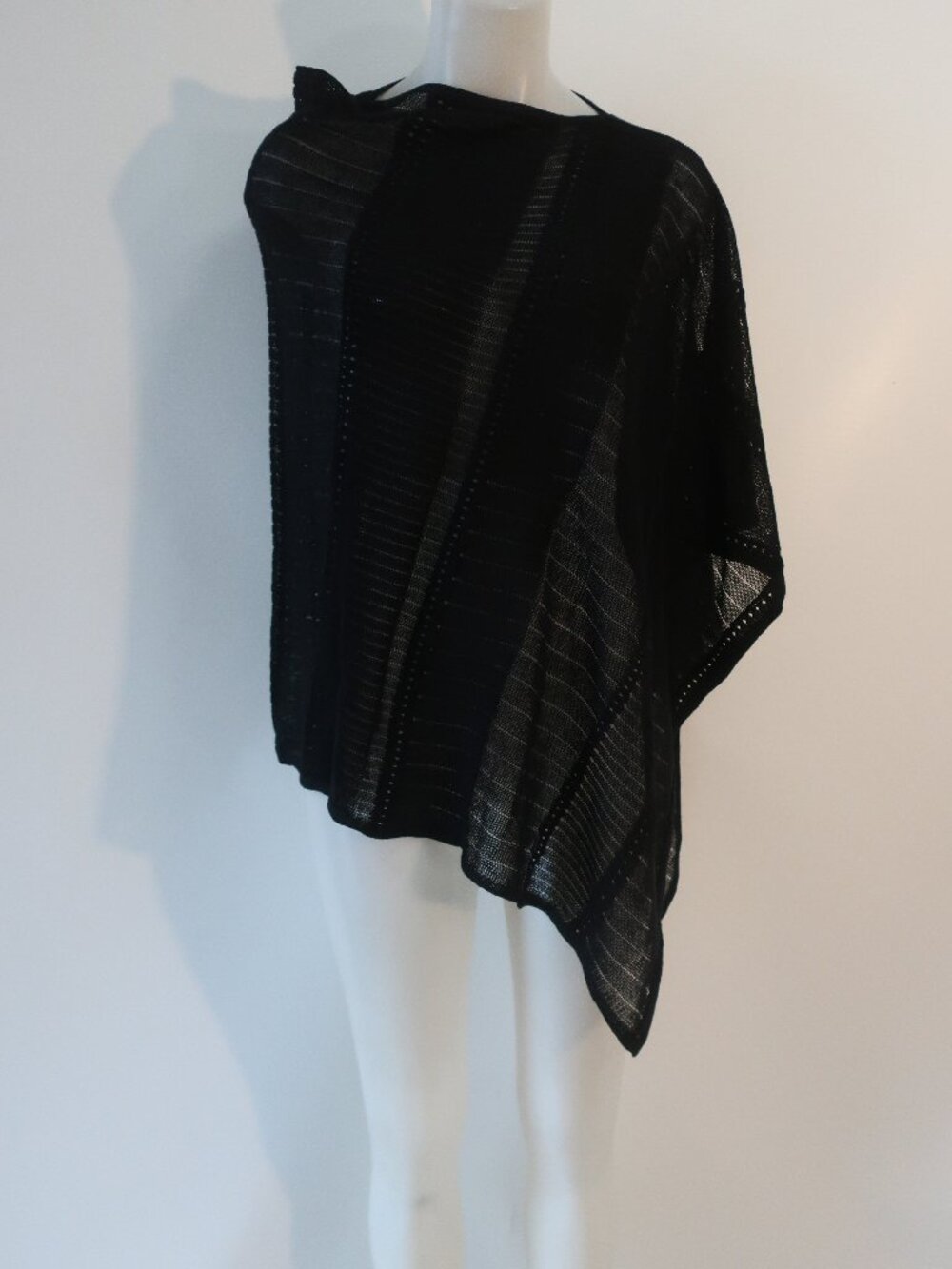 Womens Kinross Cashmere Black Thin Poncho Sweater